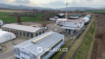 Pronájem skladu 275 m², Žalany