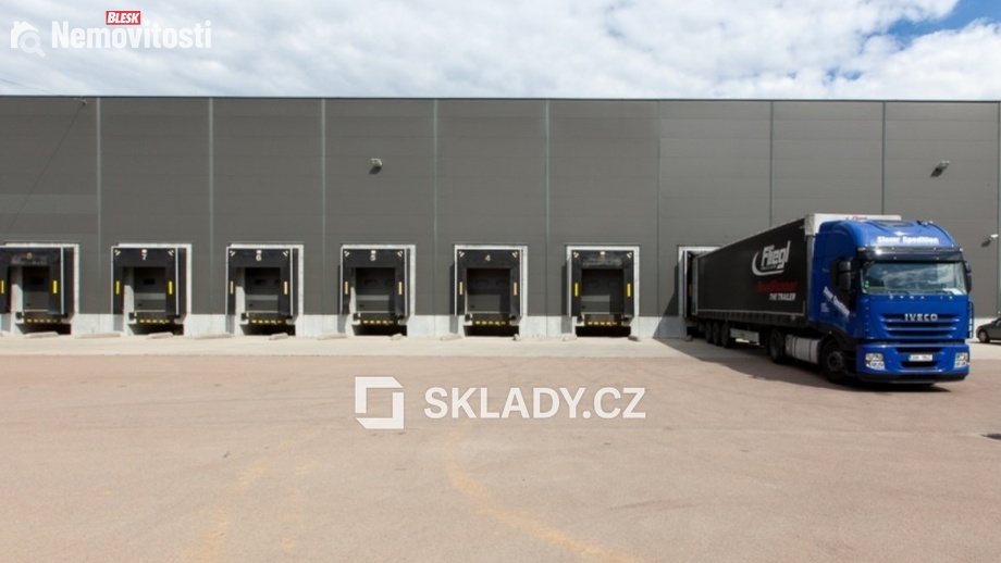 Pronájem skladu 14 000 m², Plzeň - Skvrňany