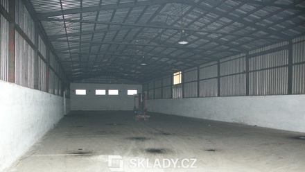 Pronájem skladu 500 m², Terezín