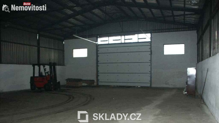 Pronájem skladu 500 m², Terezín
