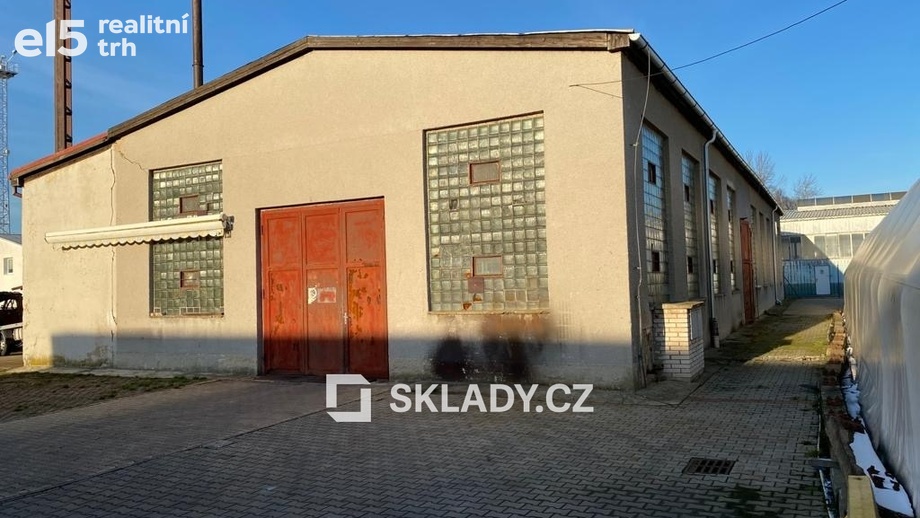 Pronájem skladu 456 m², Žalany