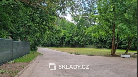 Pronájem skladu 500 m², Hřensko