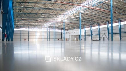 Pronájem skladu 19 000 m², Staňkov