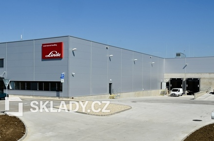 Pronájem skladu 19 000 m², Staňkov