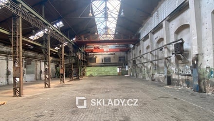 Pronájem skladu 3 000 m², Ústí nad Labem - Střekov