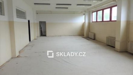 Pronájem kanceláře 1 060 m², Louny