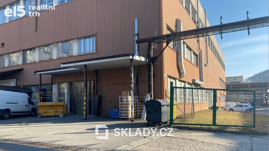 Pronájem skladu 1 640 m², Rožnov pod Radhoštěm