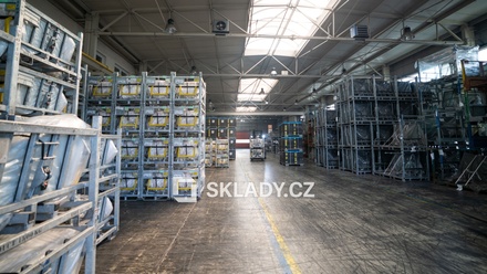 Pronájem skladu 736 m², Bílina