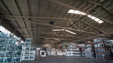 Pronájem skladu 736 m², Bílina