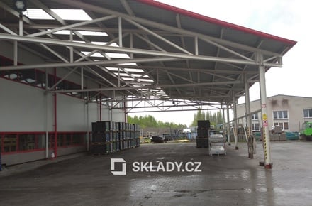Pronájem skladu 736 m², Bílina
