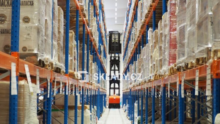 Pronájem skladu 8 000 m², Olomouc