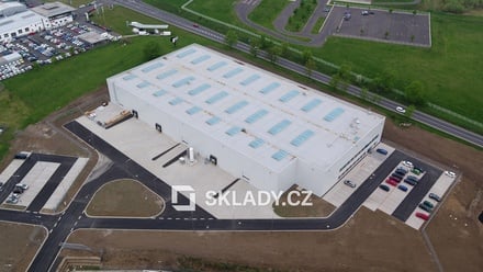 Pronájem skladu 7 000 m², Zákupy