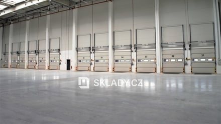 Pronájem skladu 10 000 m², Sereď, Slovensko