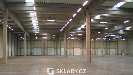 Pronájem skladu 9 000 m², Cheb