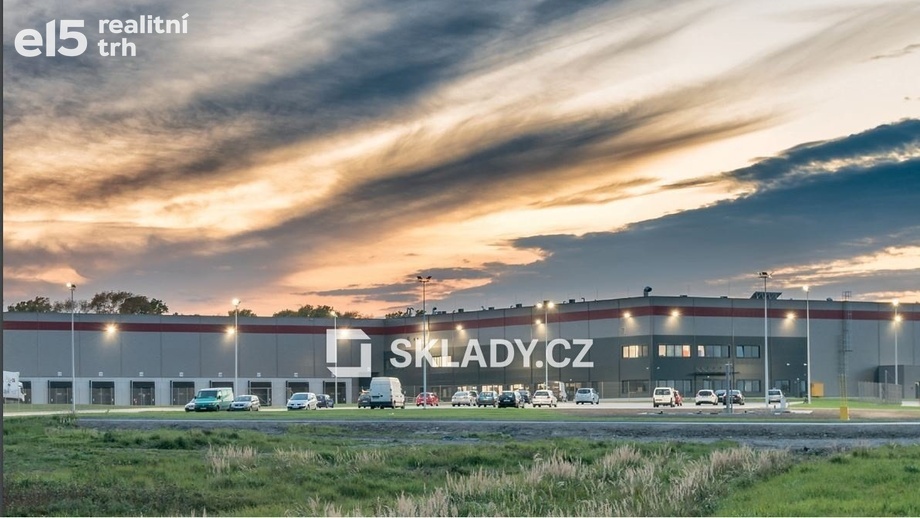 Pronájem sklady, 2 700 m² -