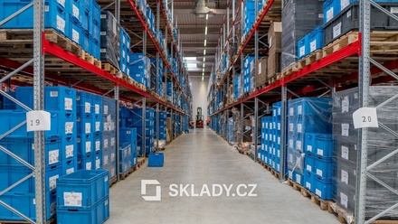 Pronájem skladu 2 500 m², Žatec