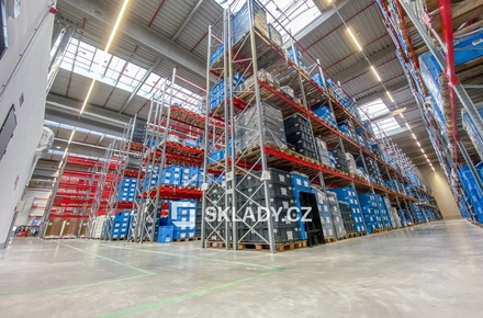 Pronájem skladu 2 500 m², Žatec