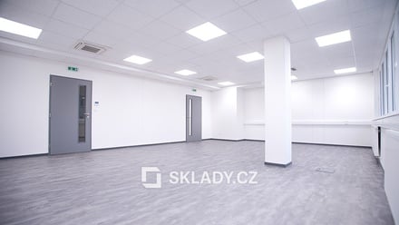 Pronájem kanceláře 50 m², Cheb
