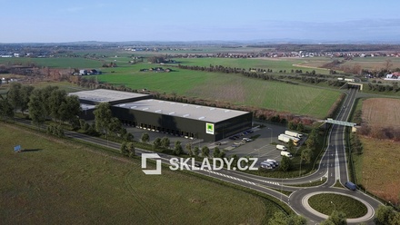 Pronájem skladu 750 m², Hradec Králové