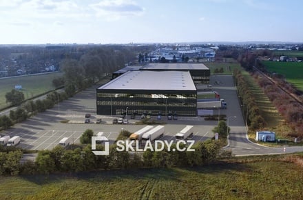 Pronájem skladu 750 m², Hradec Králové