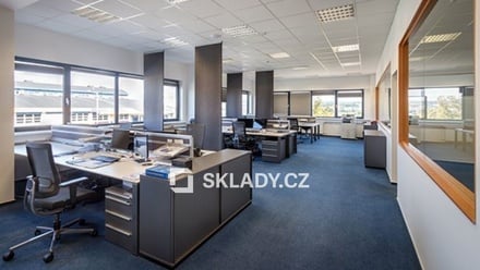 Pronájem skladu 7 000 m², Plzeň