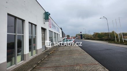 Pronájem skladu 500 m², Chomutov