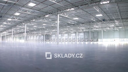 Pronájem skladu 12 000 m², Ostředek