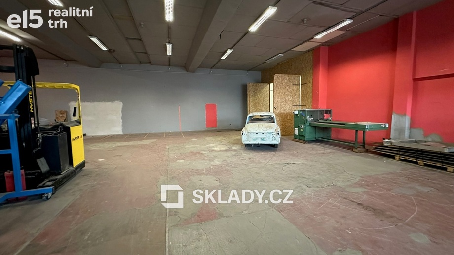 Pronájem skladu 1 250 m², Most