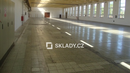 Pronájem skladu 2 000 m², Strážnice