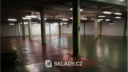 Pronájem skladu 1 000 m², Jablonec nad Nisou