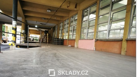 Pronájem skladu 1 000 m², Jablonec nad Nisou