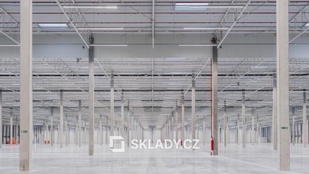 Pronájem skladu 5 000 m², Praha-Dolní Měcholupy