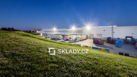 Pronájem skladu 10 000 m², Hranice I-Město