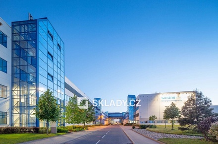 Pronájem skladu 10 000 m², Hranice I-Město