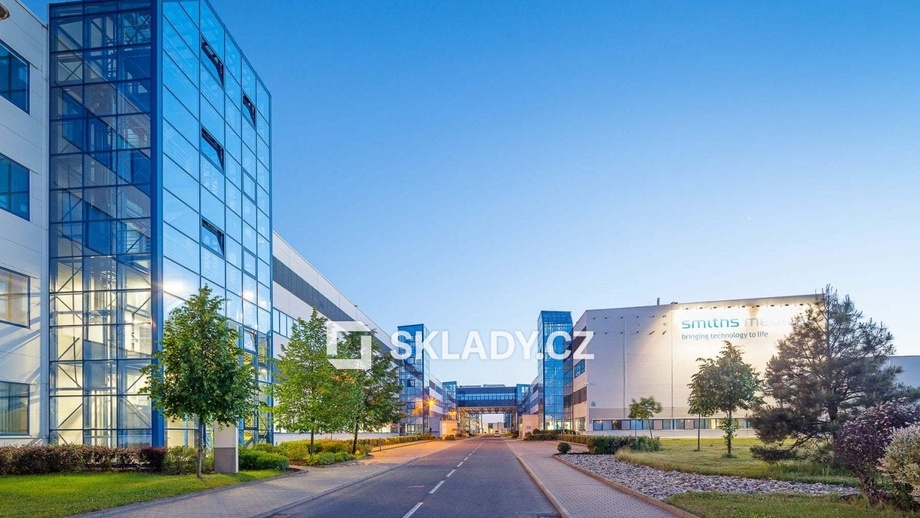 Pronájem sklady, 10 000 m² - Hranice I-Město