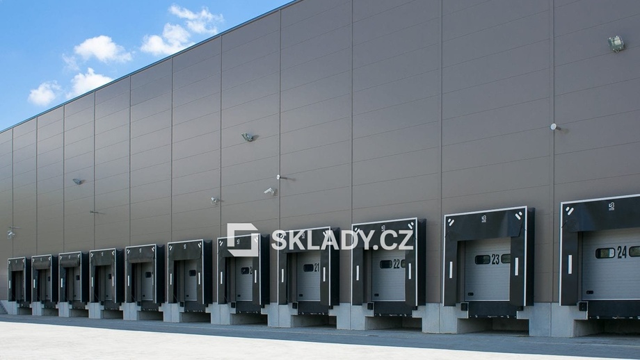 Pronájem sklady, 3 000 m² - Holubice