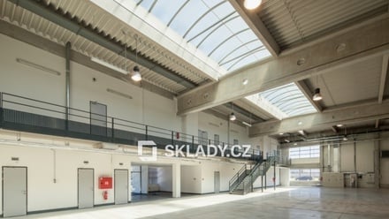 Pronájem skladu 5 000 m², Aš