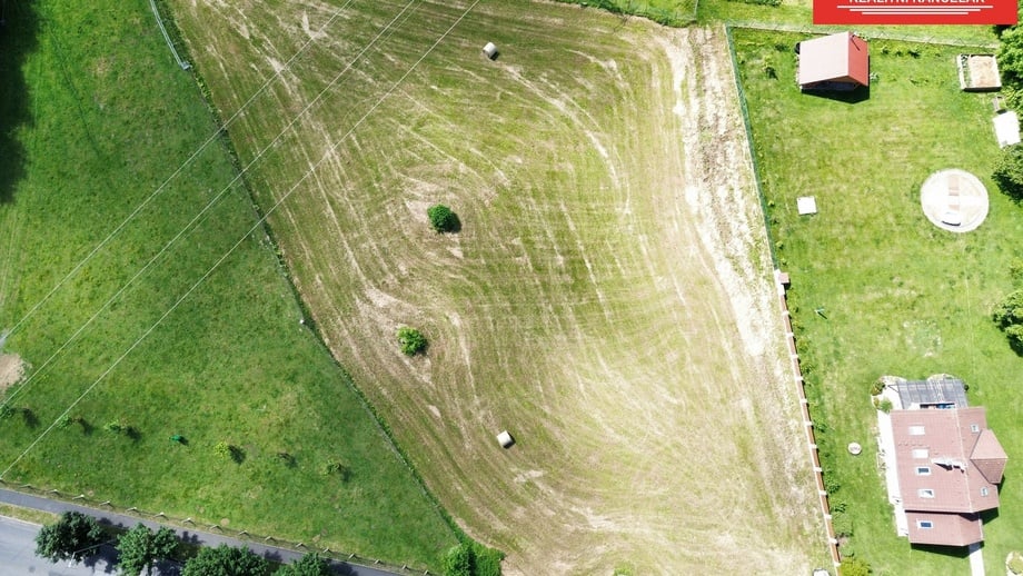 Prodej komerčního pozemku 4 038 m², Zádub-Závišín - Zádub