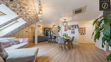 Prodej rodinného domu 350 m², Velká Dobrá