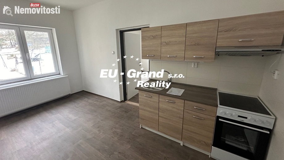 Pronájem bytu 3+kk 64 m², Kamenický Šenov