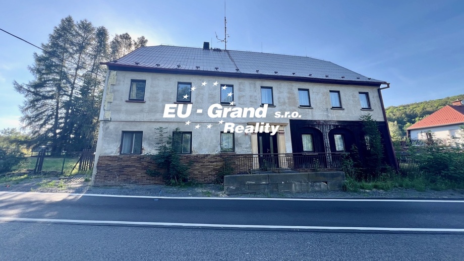 Prodej rodinného domu 450 m², Dolní Podluží
