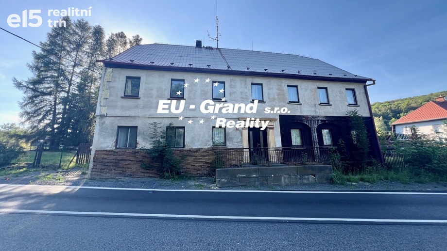 Prodej rodinné domy, 450 m² - Dolní Podluží