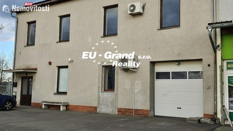 Pronájem kanceláře 250 m², Zákupy