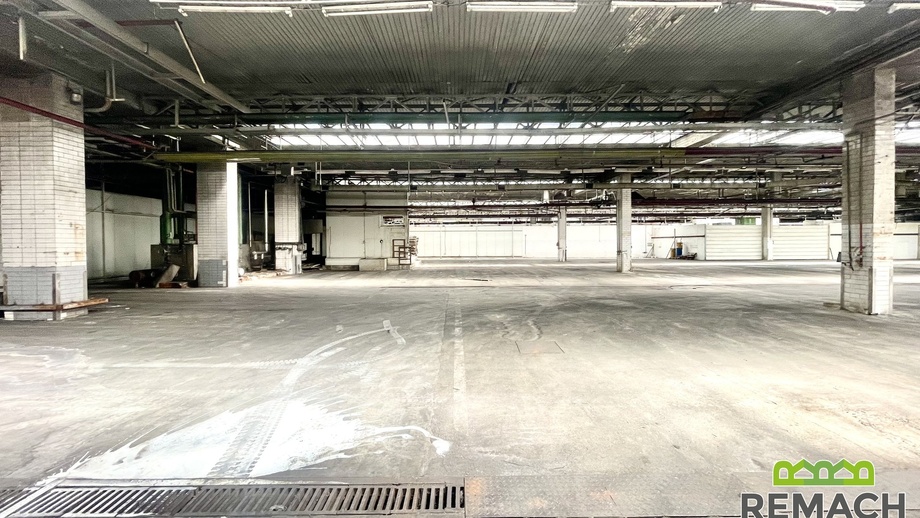 Pronájem skladu 2 245 m², Kunovice