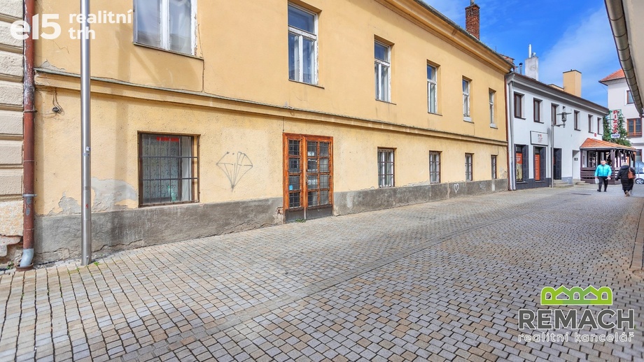 Pronájem obchodní prostory, 125 m² - Uherské Hradiště