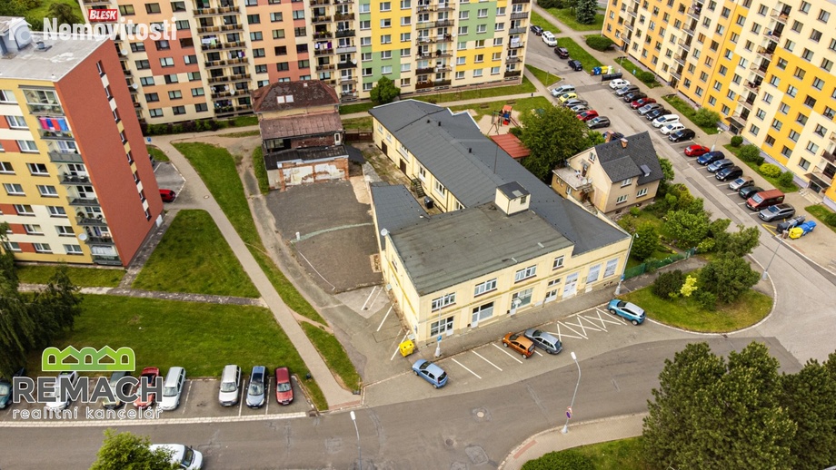 Pronájem obchodního prostoru 1 100 m², Náchod