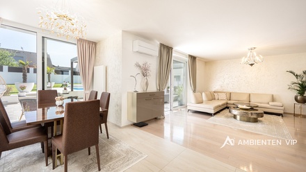 Prodej rodinného domu 320 m², Moravany