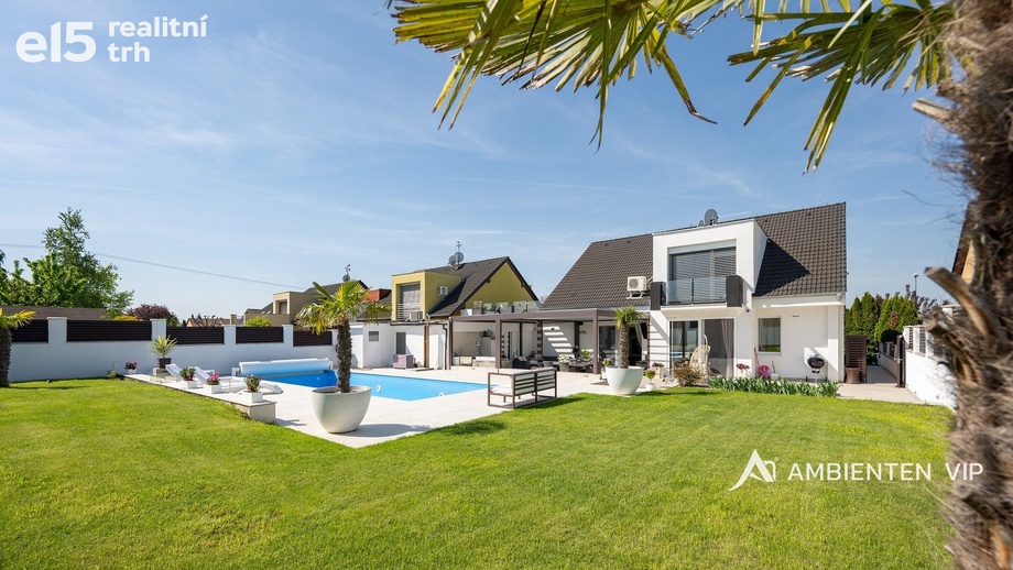 Prodej rodinné domy, 320 m² - Moravany