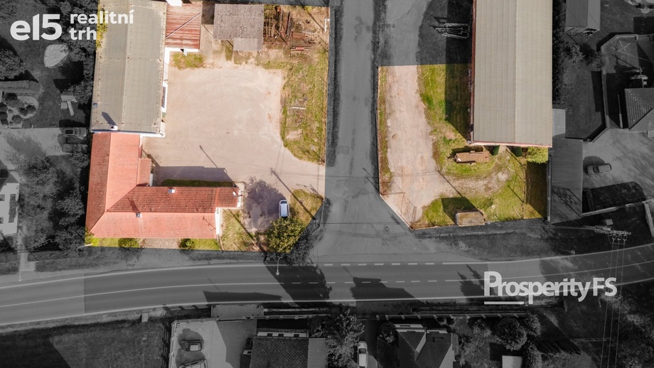 Prodej obchodní prostory, 880 m² - Okna