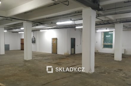 Pronájem skladu 840 m², Liberec